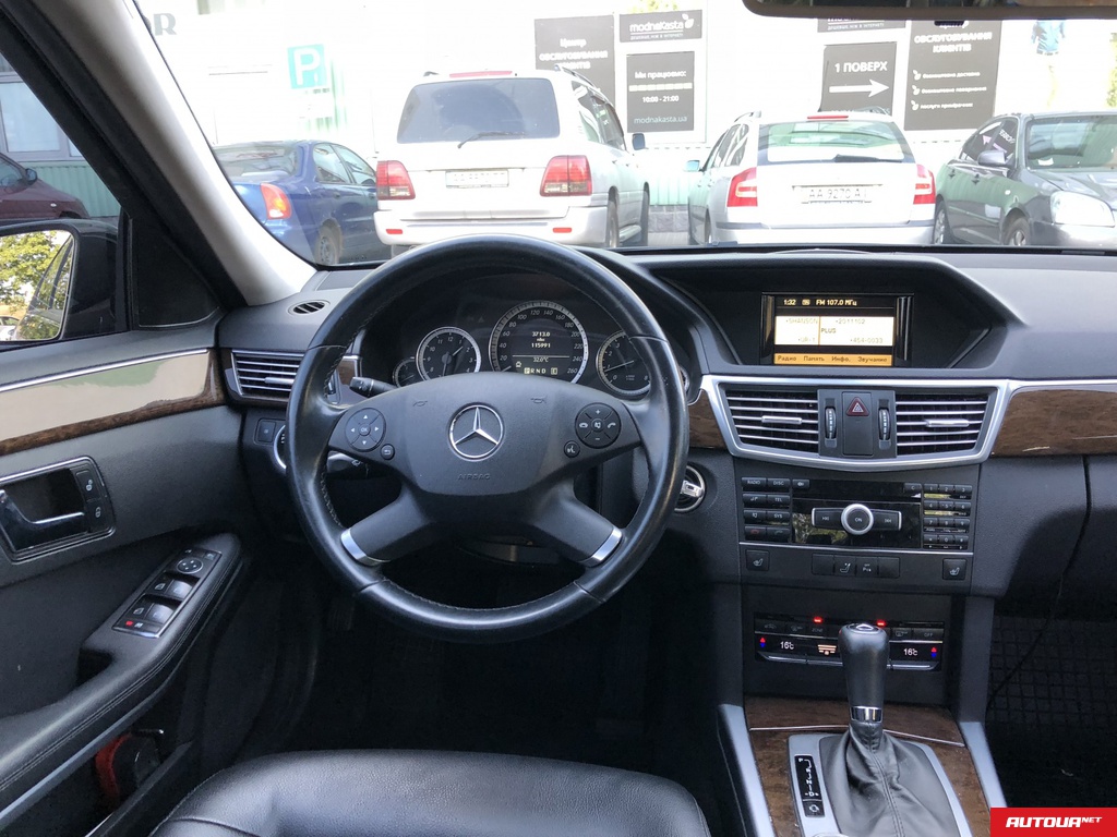 Mercedes-Benz E 200  2010 года за 578 721 грн в Киеве