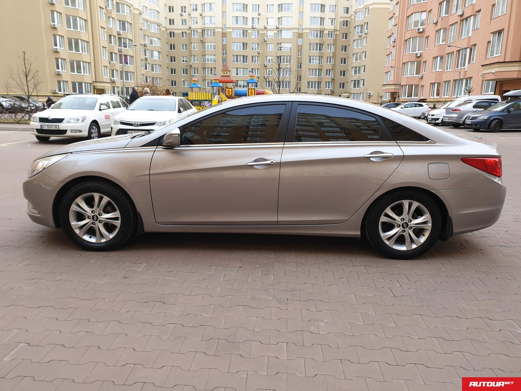 Hyundai Sonata Express 2012 года за 391 185 грн в Киеве