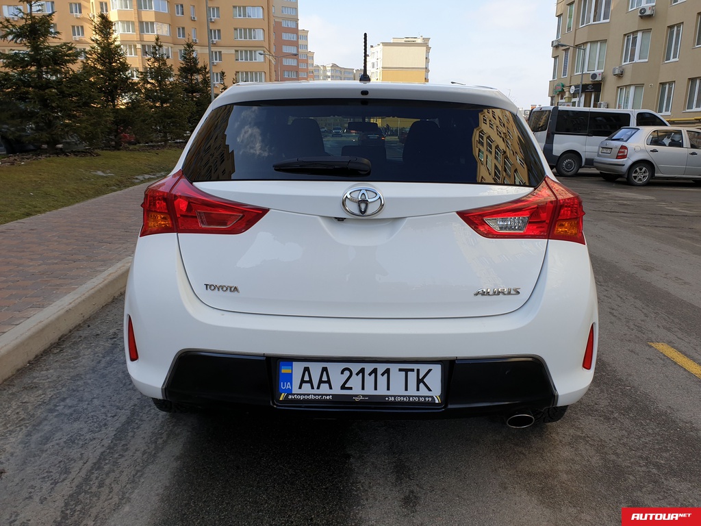 Toyota Auris  2013 года за 416 892 грн в Киеве