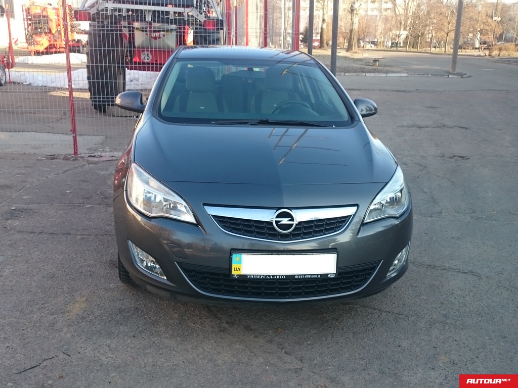 Opel Astra J 1.4  2011 года за 232 582 грн в Киеве