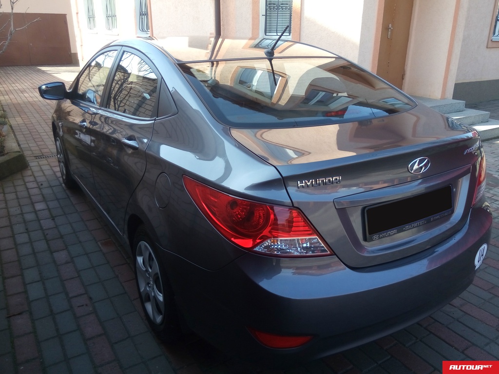 Hyundai Accent 1.4 MT Comfort 2011 года за 283 433 грн в Киеве