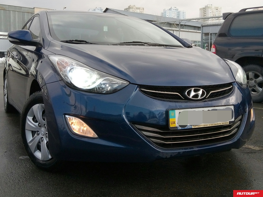 Hyundai Elantra 1,8 МТ Comfort 2012 года за 350 506 грн в Киеве