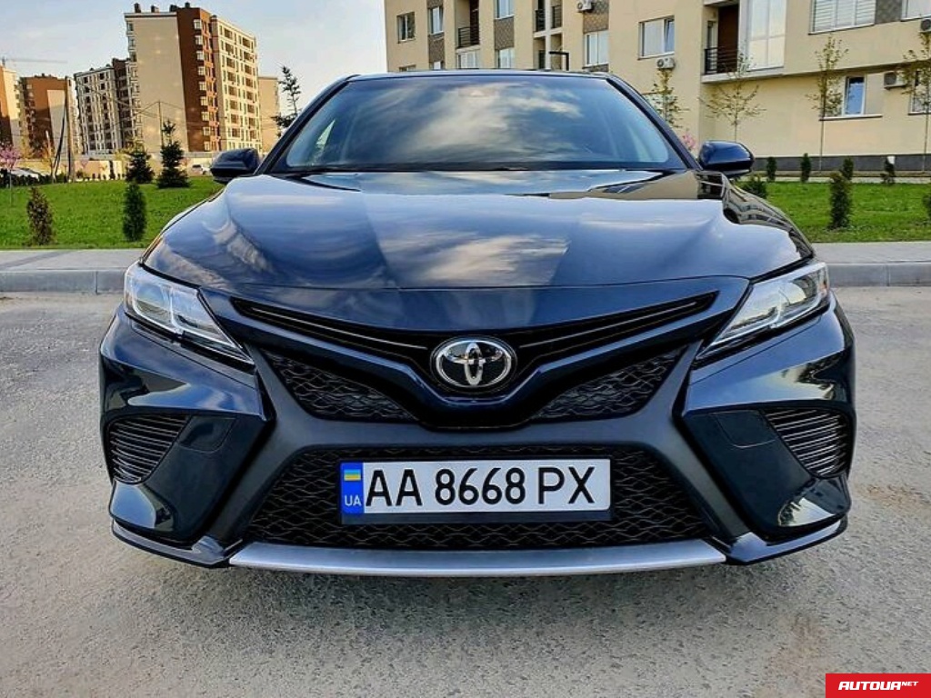 Toyota Camry 70 sport SE 2017 года за 525 511 грн в Киеве