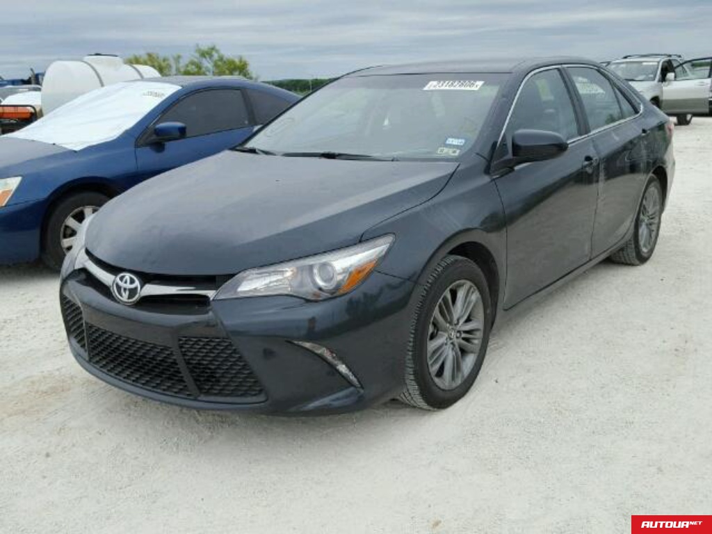 Toyota Camry SE 2015 года за 283 433 грн в Киеве