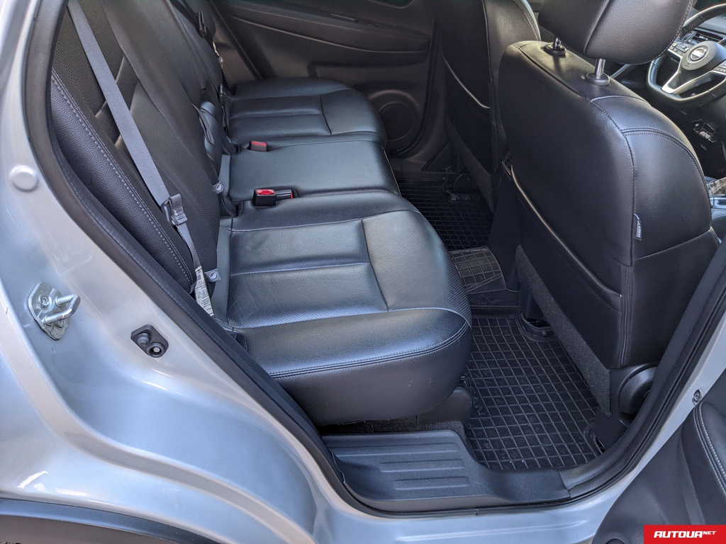 Nissan Rogue SL AWD 2018 года за 414 877 грн в Чернигове