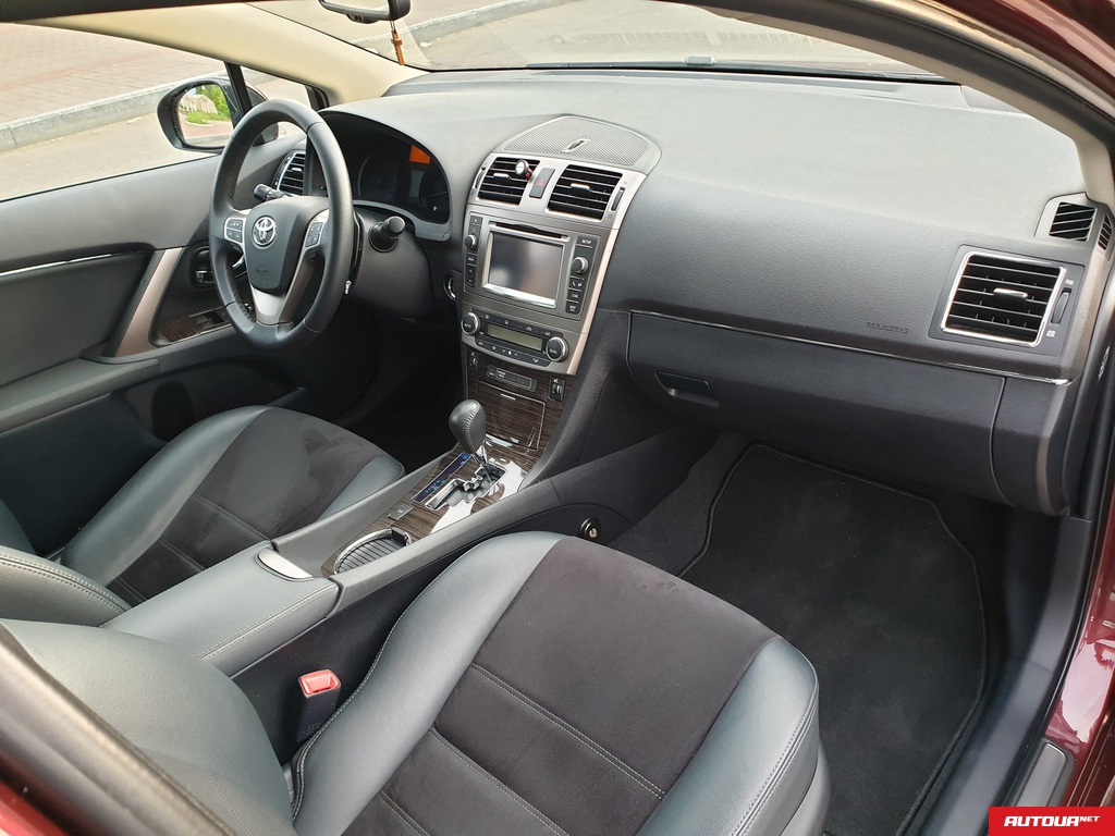 Toyota Avensis  2013 года за 460 332 грн в Одессе