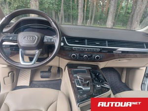 Audi Q7 повна