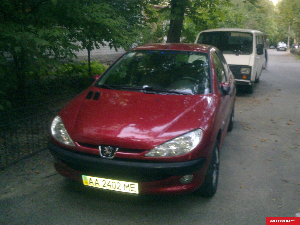 Peugeot 206 1.6 АТ 2006 года за 213 249 грн в Киеве