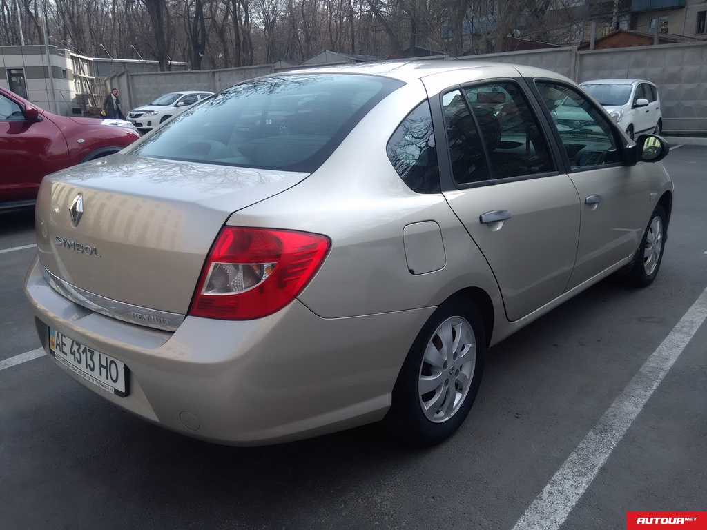 Renault Symbol 1.4 AT 2009 года за 188 928 грн в Киеве