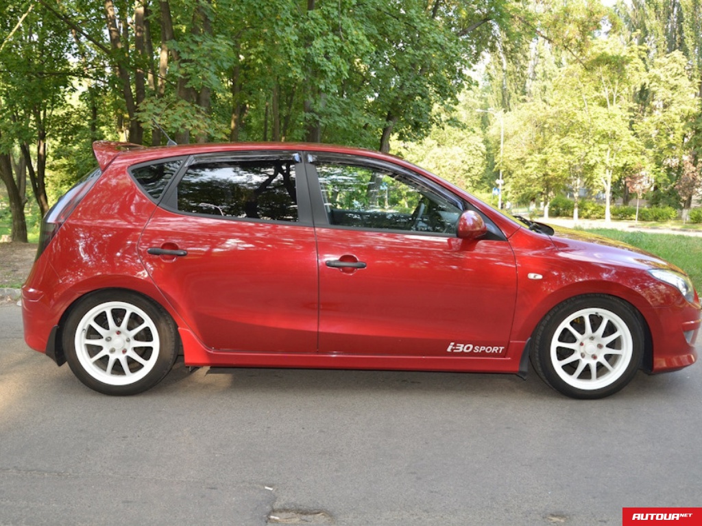 Hyundai i30  1.6 AT Comfort 2011 года за 359 015 грн в Киеве