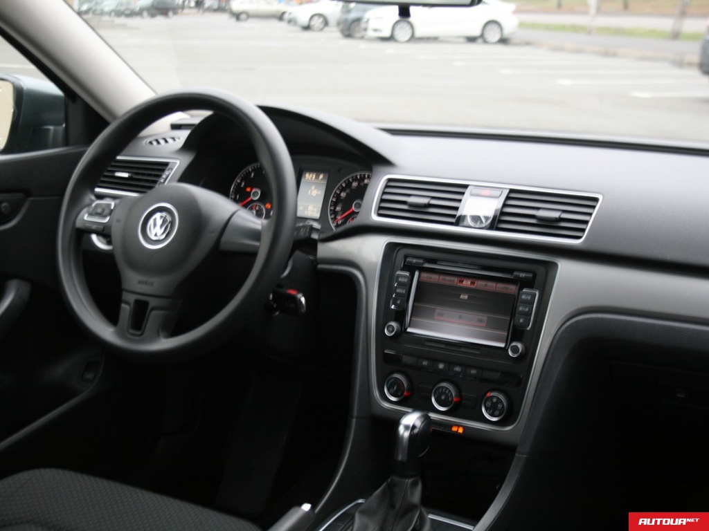 Volkswagen Passat  2014 года за 427 280 грн в Киеве