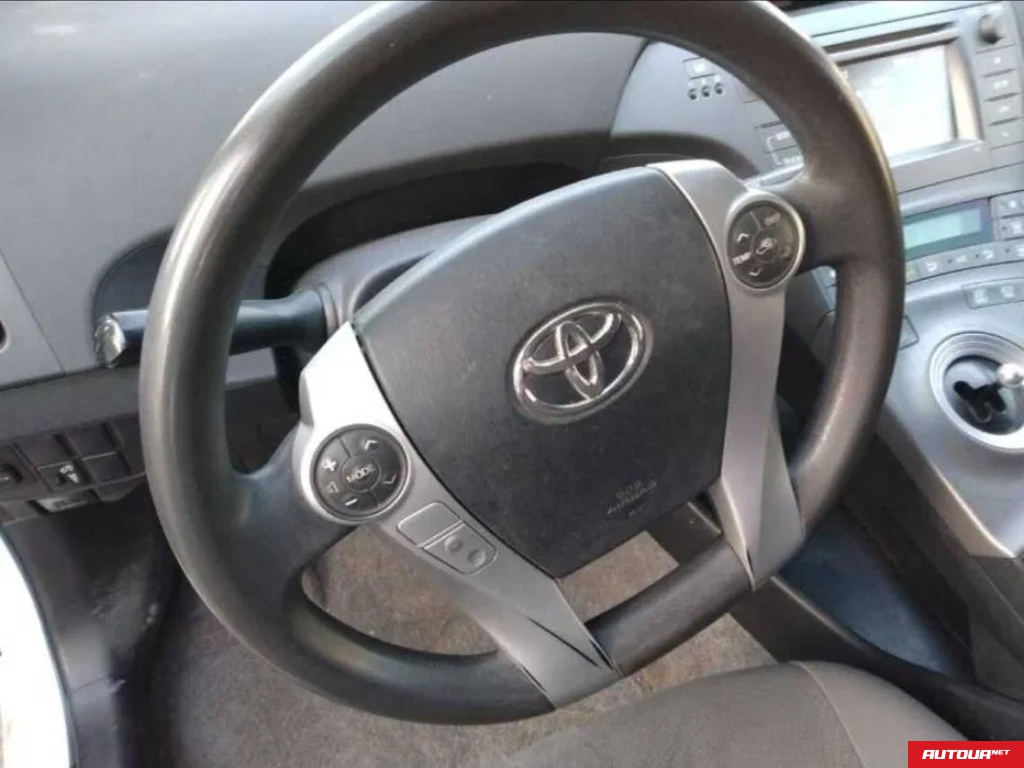 Toyota Prius  2016 года за 238 868 грн в Киеве