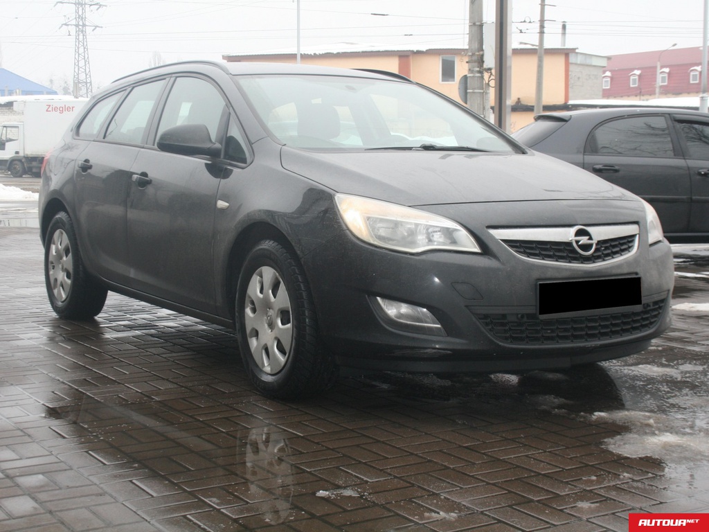 Opel Astra J Sports Tourer 2012 года за 276 223 грн в Киеве