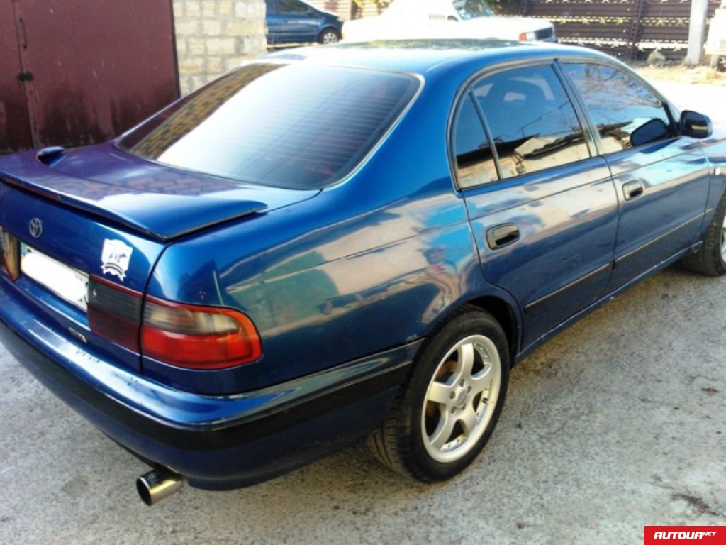 Toyota Carina  1993 года за 118 772 грн в Одессе