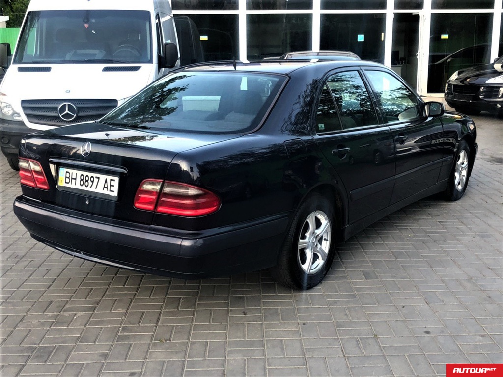 Mercedes-Benz E 220  1999 года за 133 263 грн в Одессе