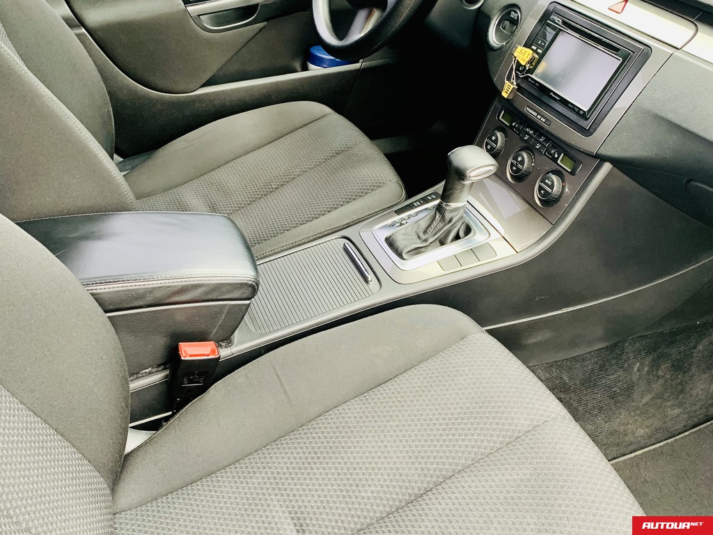 Volkswagen Passat 1.8 АТ 2009 года за 213 724 грн в Киеве