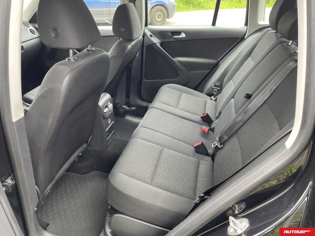 Volkswagen Tiguan S 2012 года за 251 441 грн в Киеве