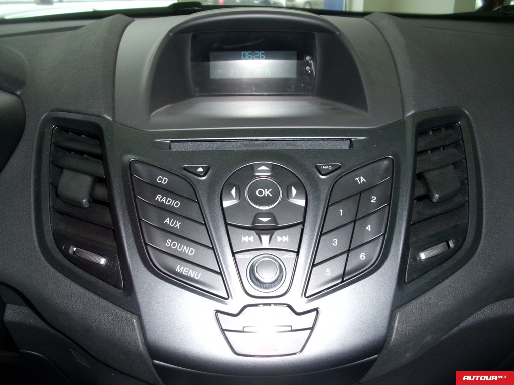 Ford Fiesta Comfort 2015 года за 373 576 грн в Виннице