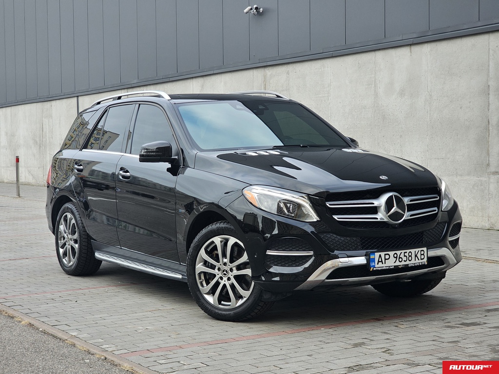 Mercedes-Benz GLE 500  2018 года за 1 005 738 грн в Киеве