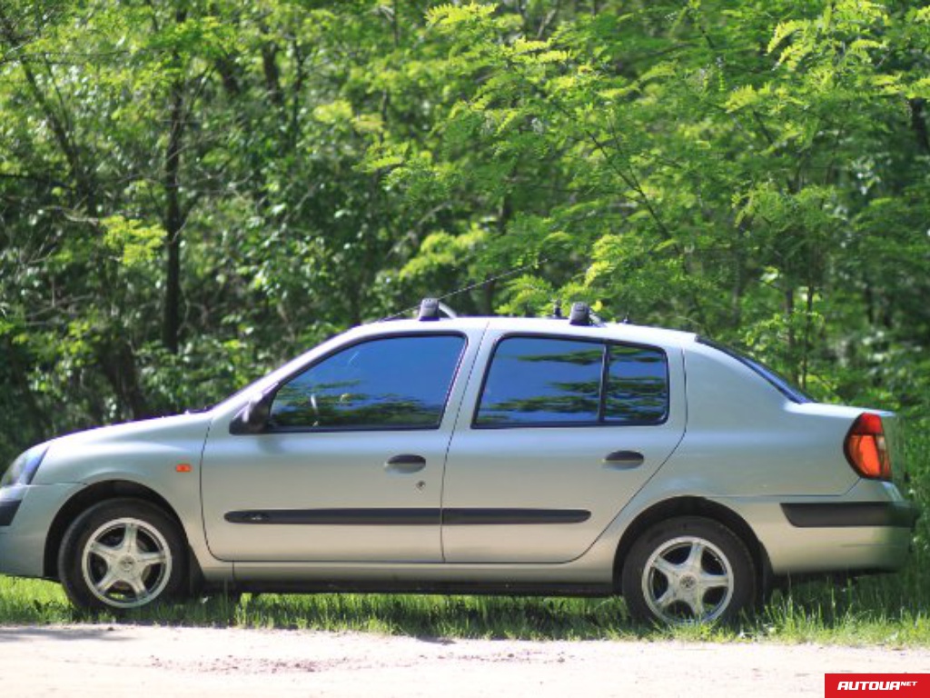 Renault Symbol 1.4 8V Expression 2004 года за 194 354 грн в Киеве