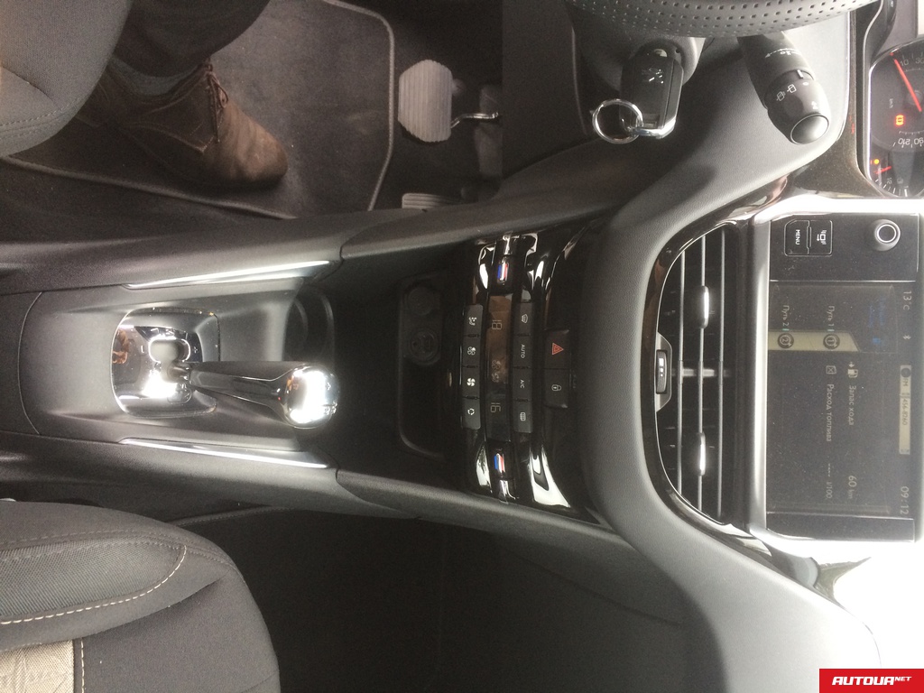 Peugeot 208 Envy 2014 года за 410 303 грн в Киеве