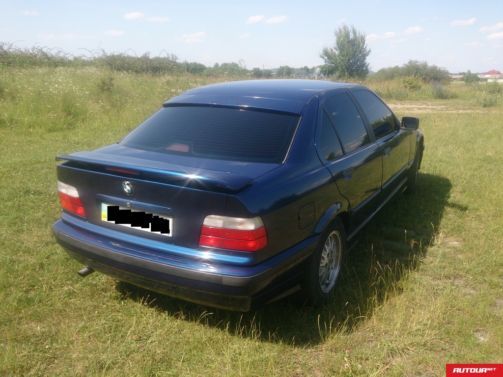 BMW 318i RESTAIL 1996 года за 210 550 грн в Ивано-Франковске