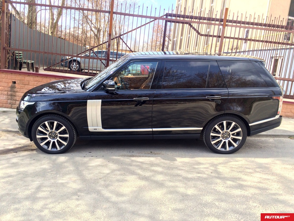 Land Rover Range Rover LONG AUTOBIOGRAPHY 4.4 2015 года за 4 993 816 грн в Киеве
