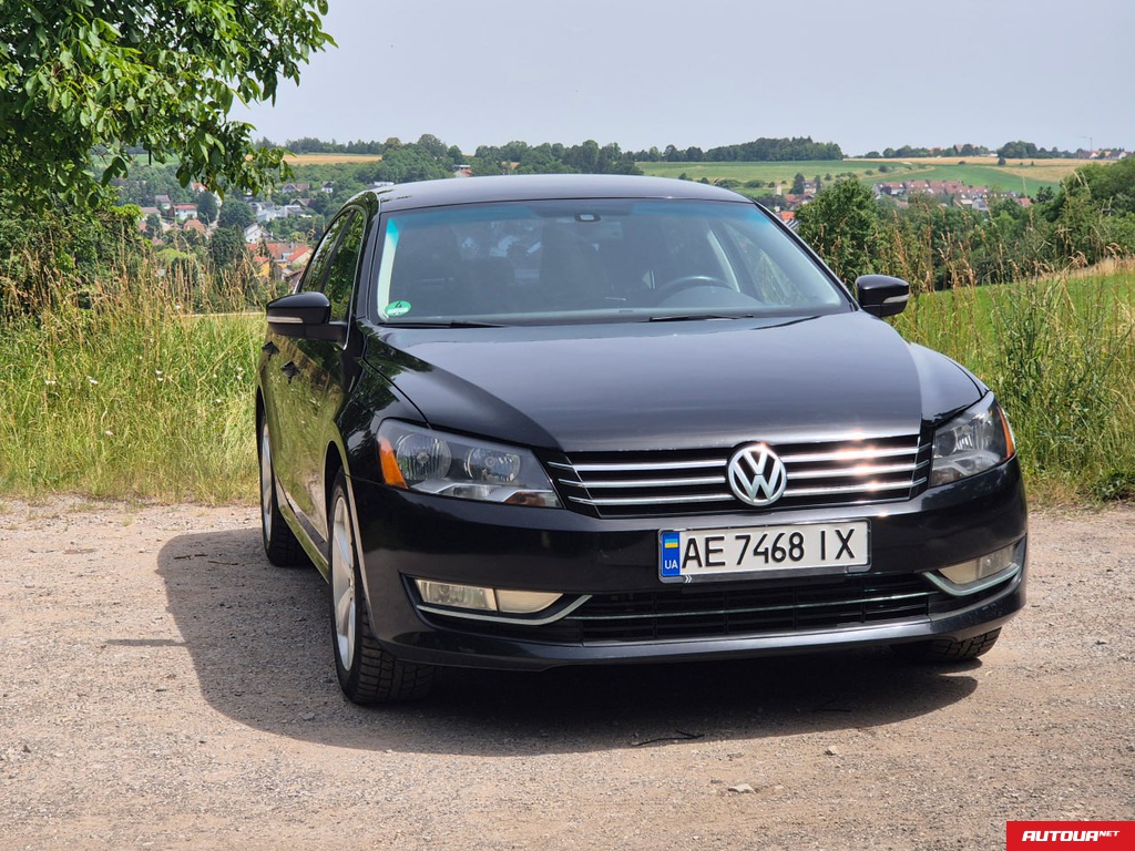 Volkswagen Passat 1.8 TSI AT (160 к.с.) 2014 года за 10 438 371 грн в Львове