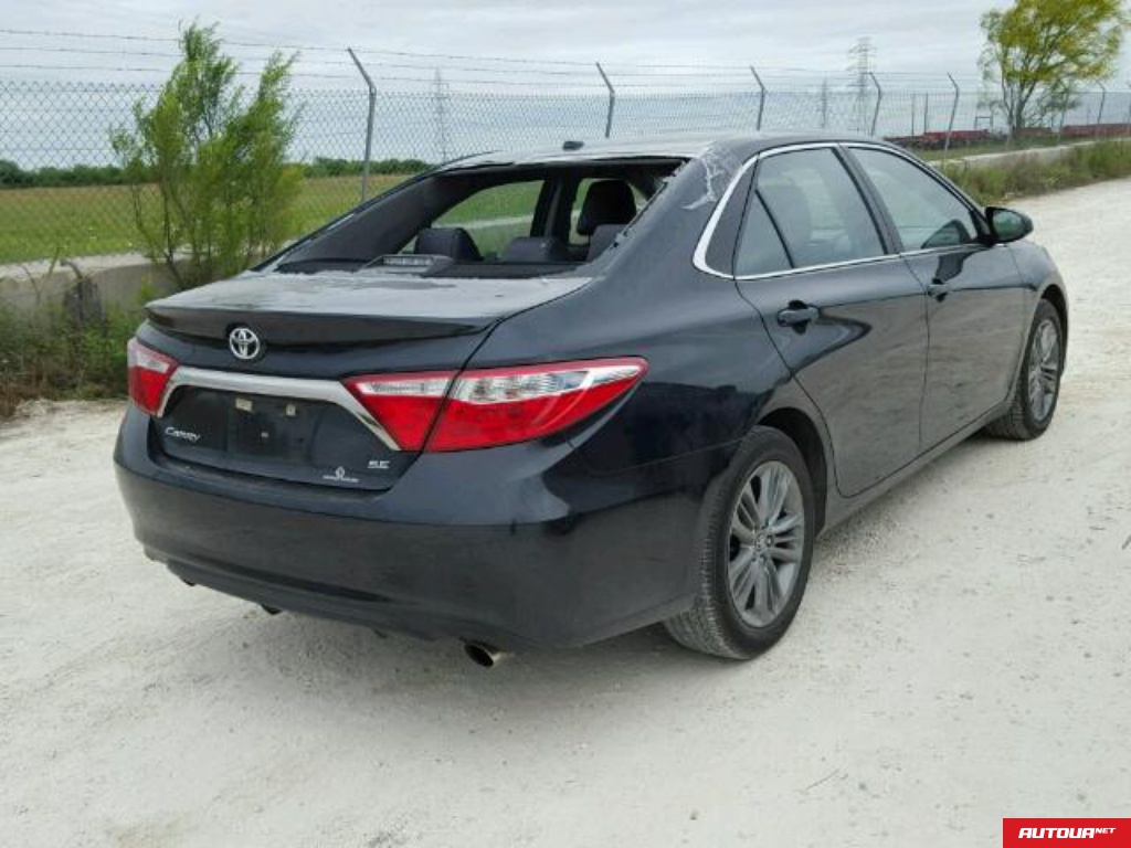 Toyota Camry SE 2015 года за 283 433 грн в Киеве