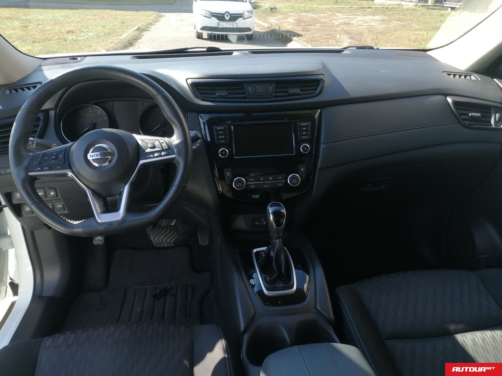 Nissan Rogue SV Premiun AWD 2018 года за 465 165 грн в Киеве
