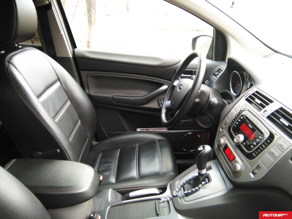 Ford Kuga TITANIUM 2011 года за 526 375 грн в Киеве
