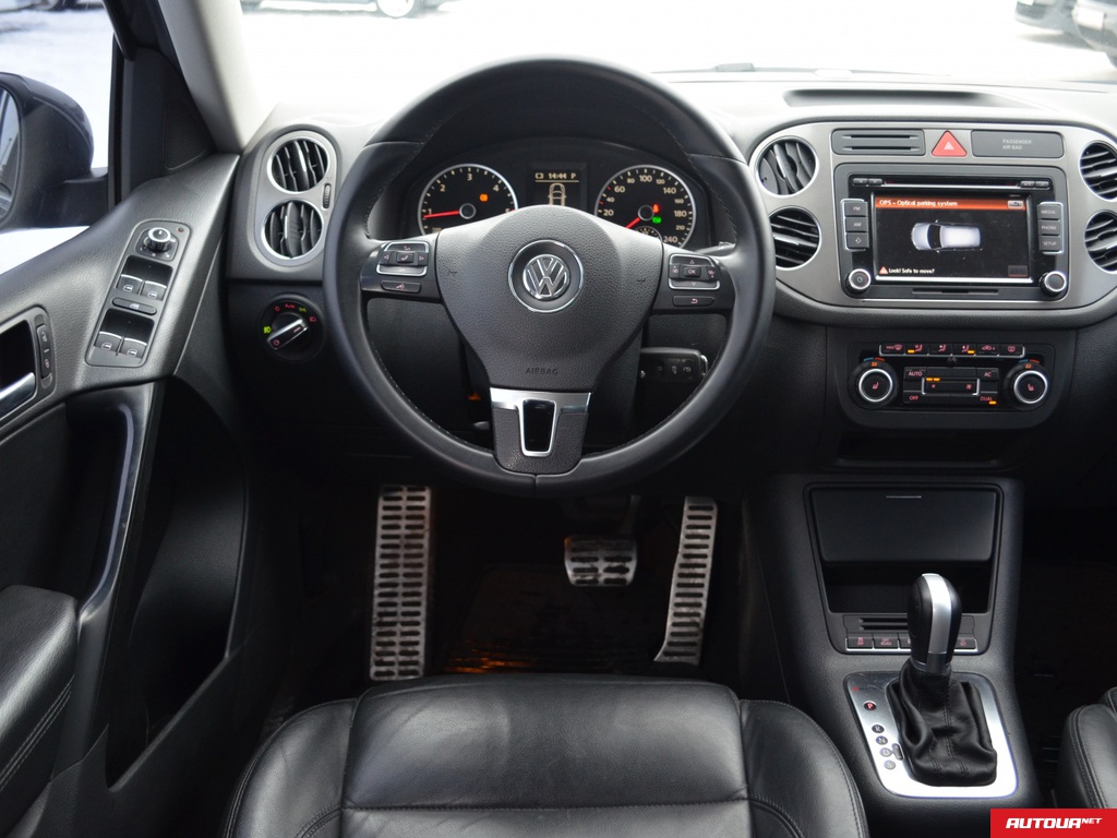 Volkswagen Tiguan  2010 года за 416 510 грн в Киеве