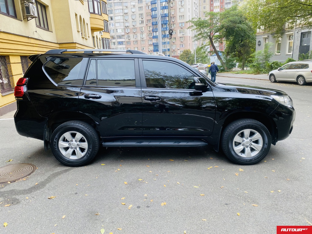 Toyota Land Cruiser Prado Comfort 2018 года за 829 755 грн в Киеве