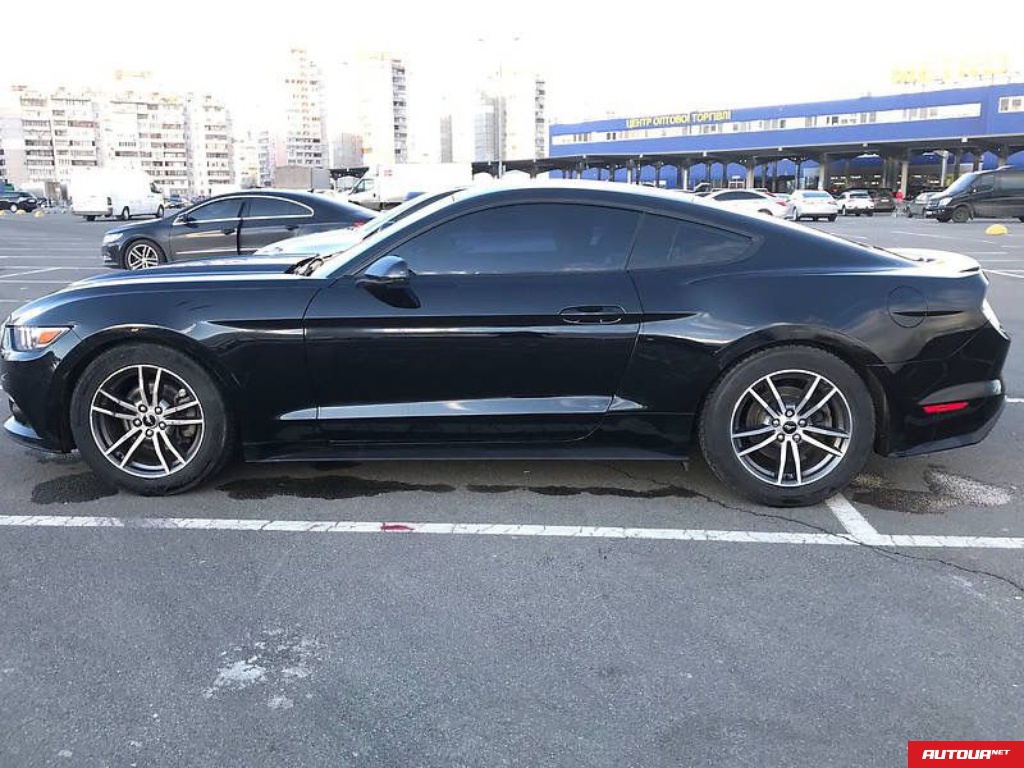 Ford Mustang  2017 года за 306 758 грн в Киеве