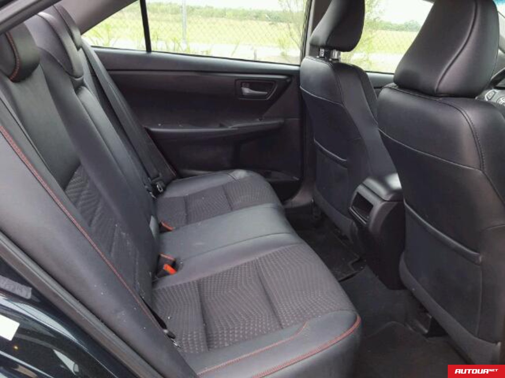 Toyota Camry SE 2015 года за 283 433 грн в Киеве