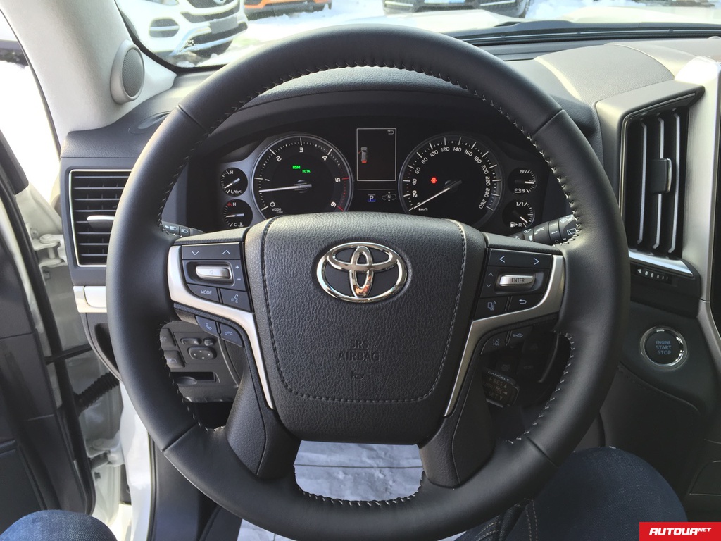 Toyota Land Cruiser 200 4.5 Diesel  2016 года за 2 855 302 грн в Киеве