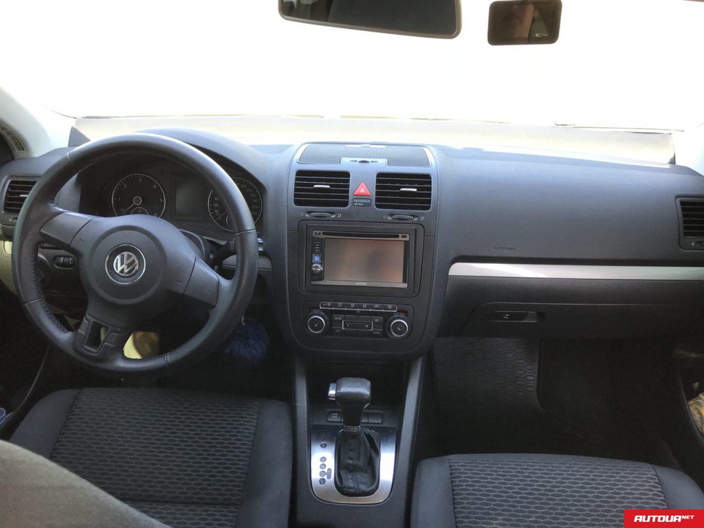 Volkswagen Jetta  2010 года за 256 552 грн в Киеве