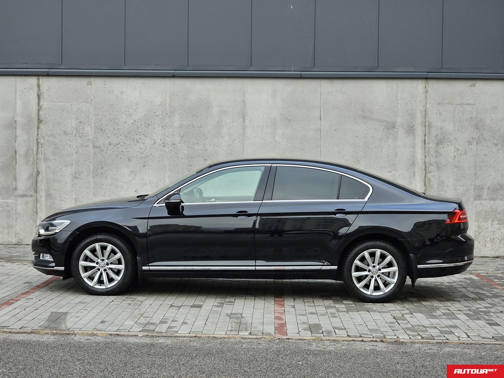 Volkswagen Passat  2017 года за 578 289 грн в Киеве