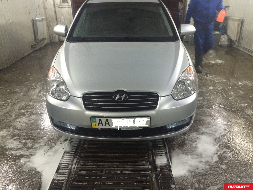 Hyundai Accent 1,4i AT 2008 года за 242 942 грн в Киеве