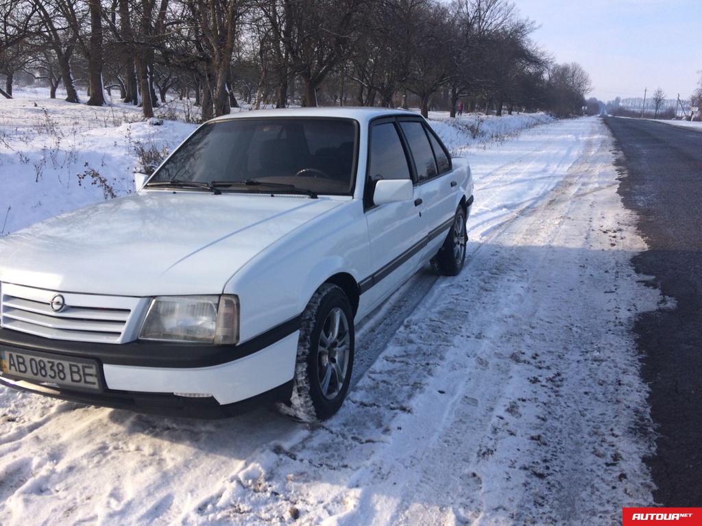 Opel Ascona 1.6 AT Comfort 1988 года за 72 672 грн в Виннице