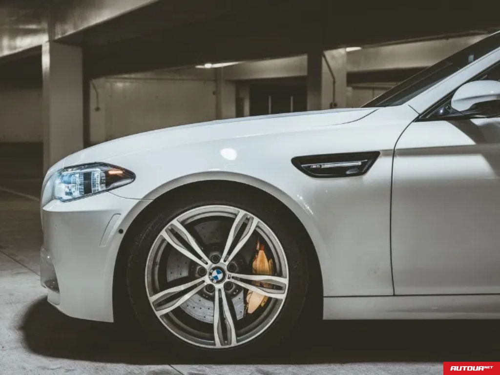 BMW M5  2015 года за 595 915 грн в Киеве