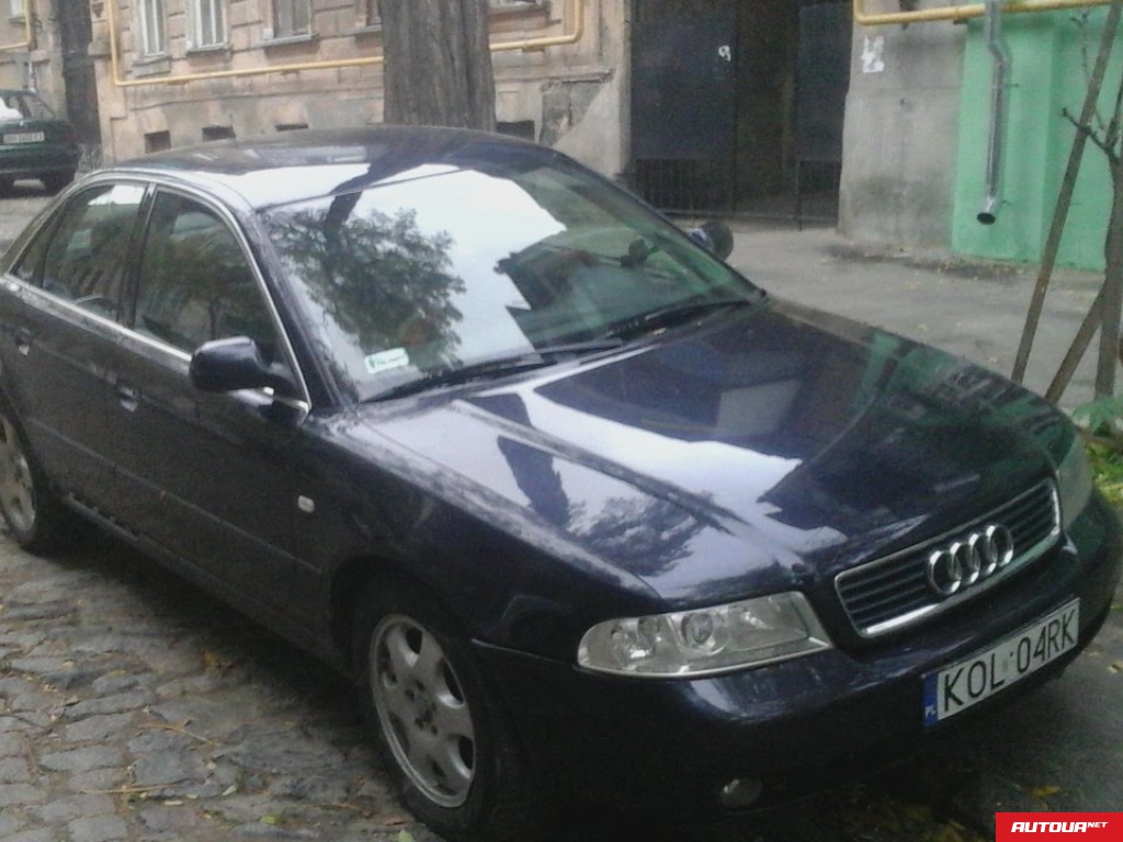Audi A4  2000 года за 39 170 грн в Киеве
