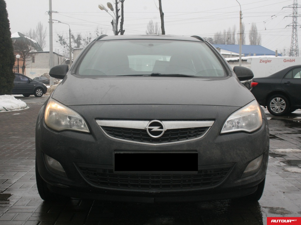Opel Astra J Sports Tourer 2012 года за 276 223 грн в Киеве