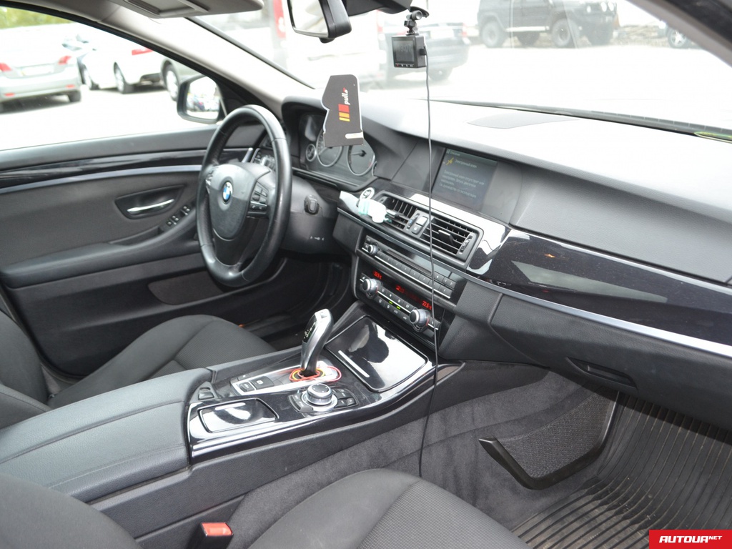 BMW 523i  2010 года за 587 550 грн в Киеве