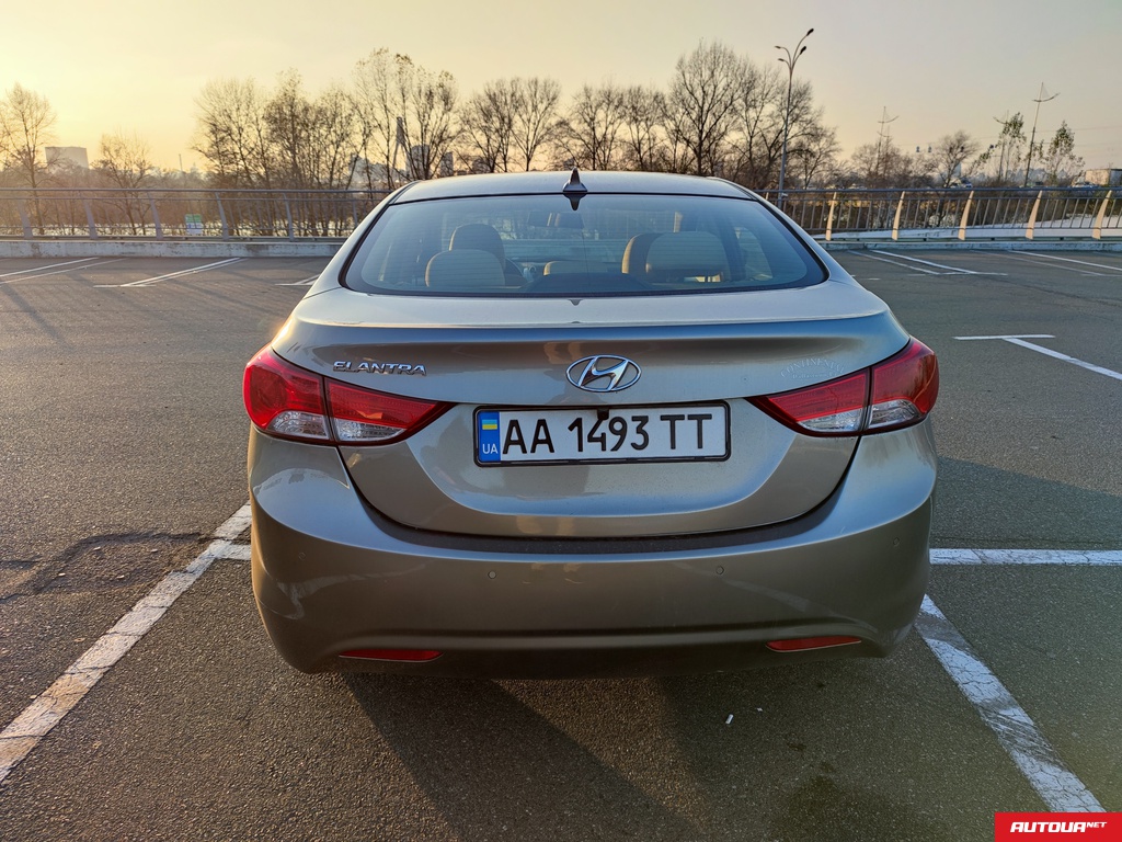 Hyundai Elantra GLS 2013 года за 256 469 грн в Киеве