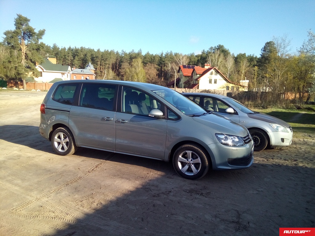 Volkswagen Sharan Comfortline 2012 года за 531 191 грн в Киеве