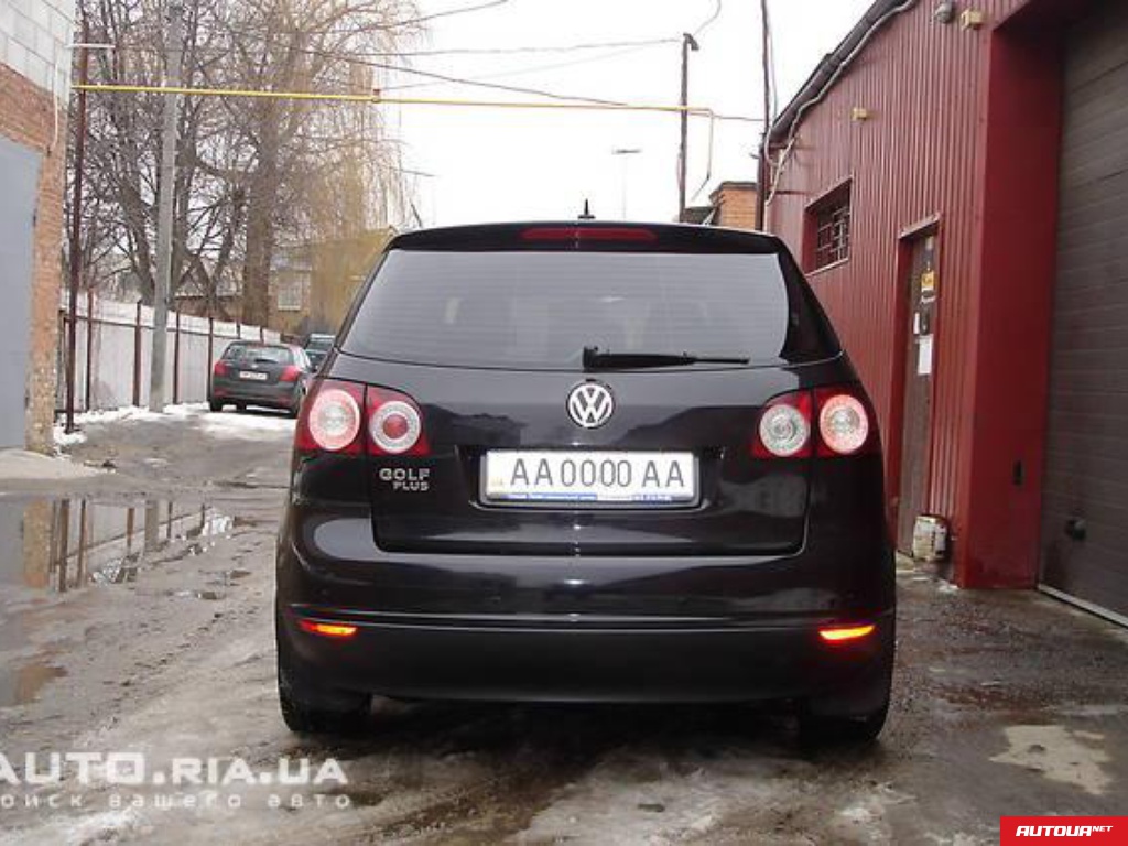 Volkswagen Golf Plus 1.6 AT Comfort+ 2008 года за 334 721 грн в Киеве