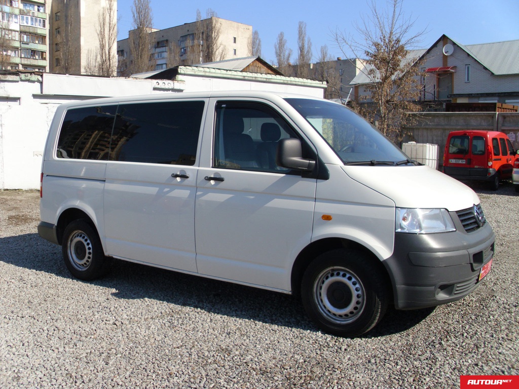 Volkswagen Transporter Kombi  2005 года за 359 015 грн в Киеве