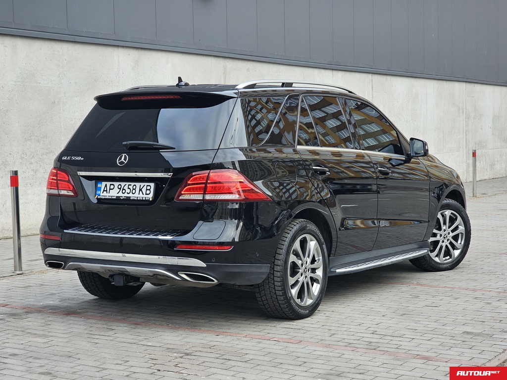 Mercedes-Benz GLE 500  2018 года за 1 005 738 грн в Киеве