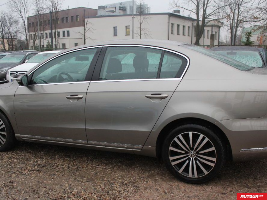Volkswagen Passat  2013 года за 310 115 грн в Луцке
